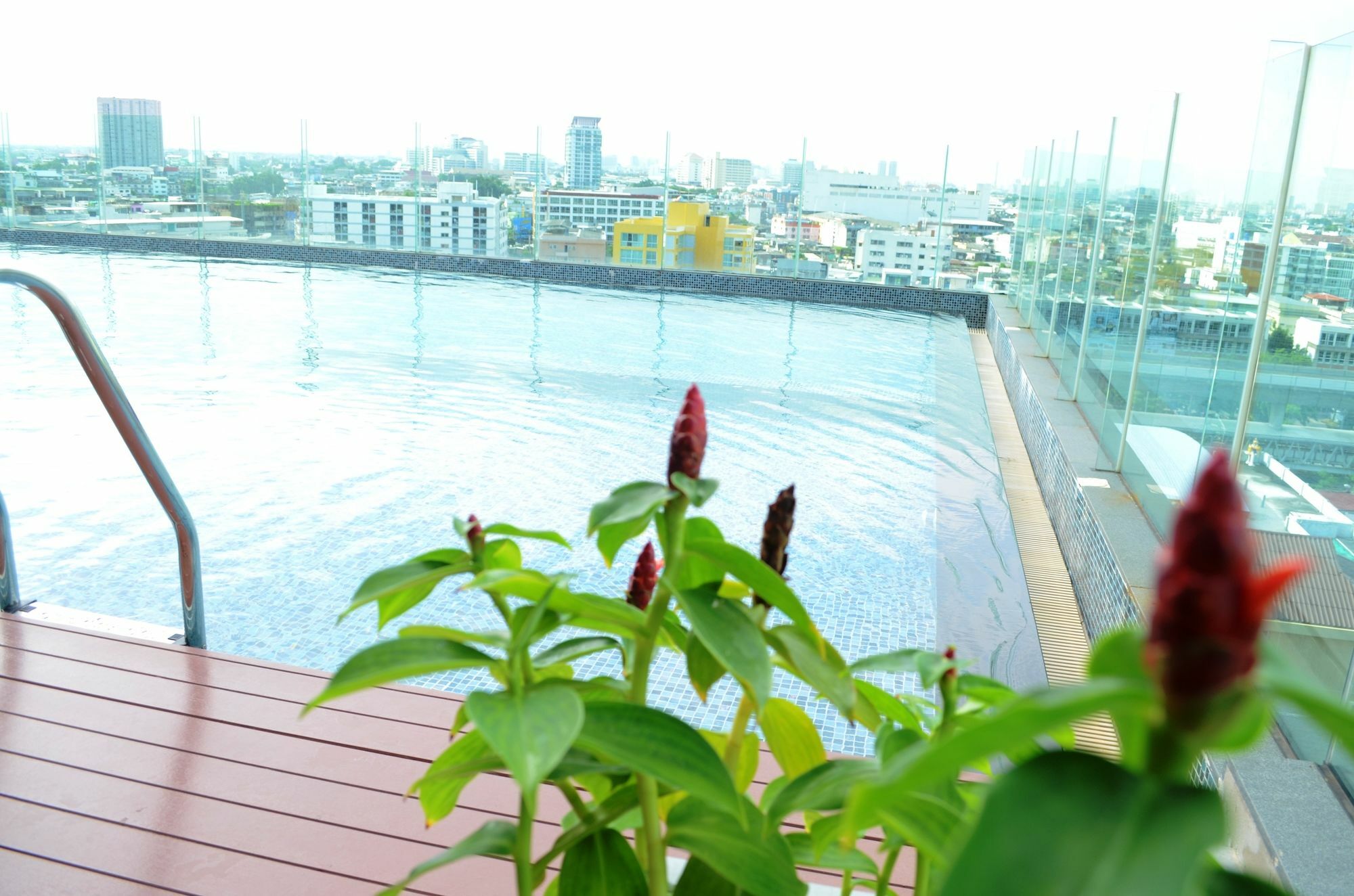 Wooden Suites  Bangkok Exterior foto